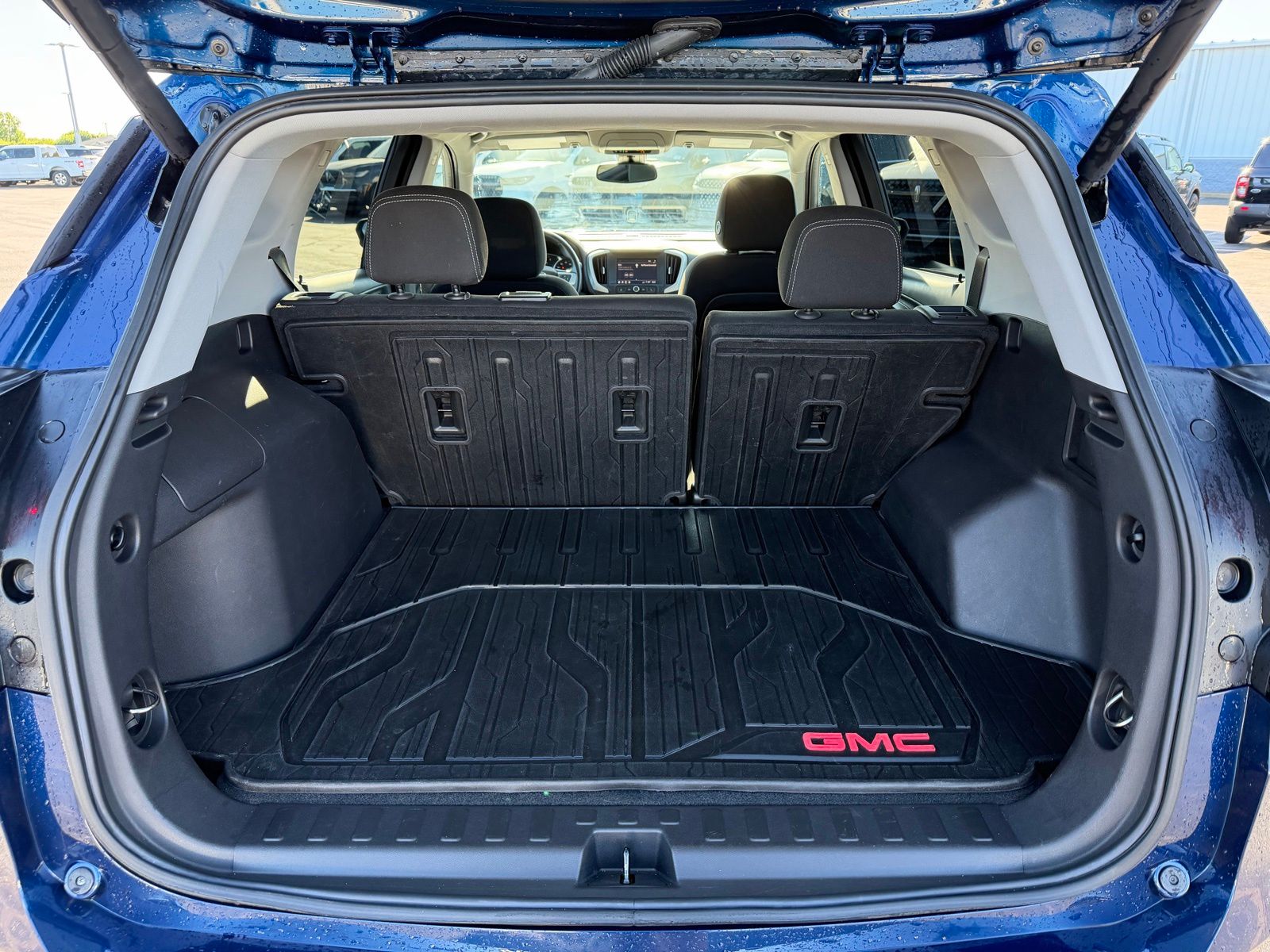 2022 GMC Terrain image 11