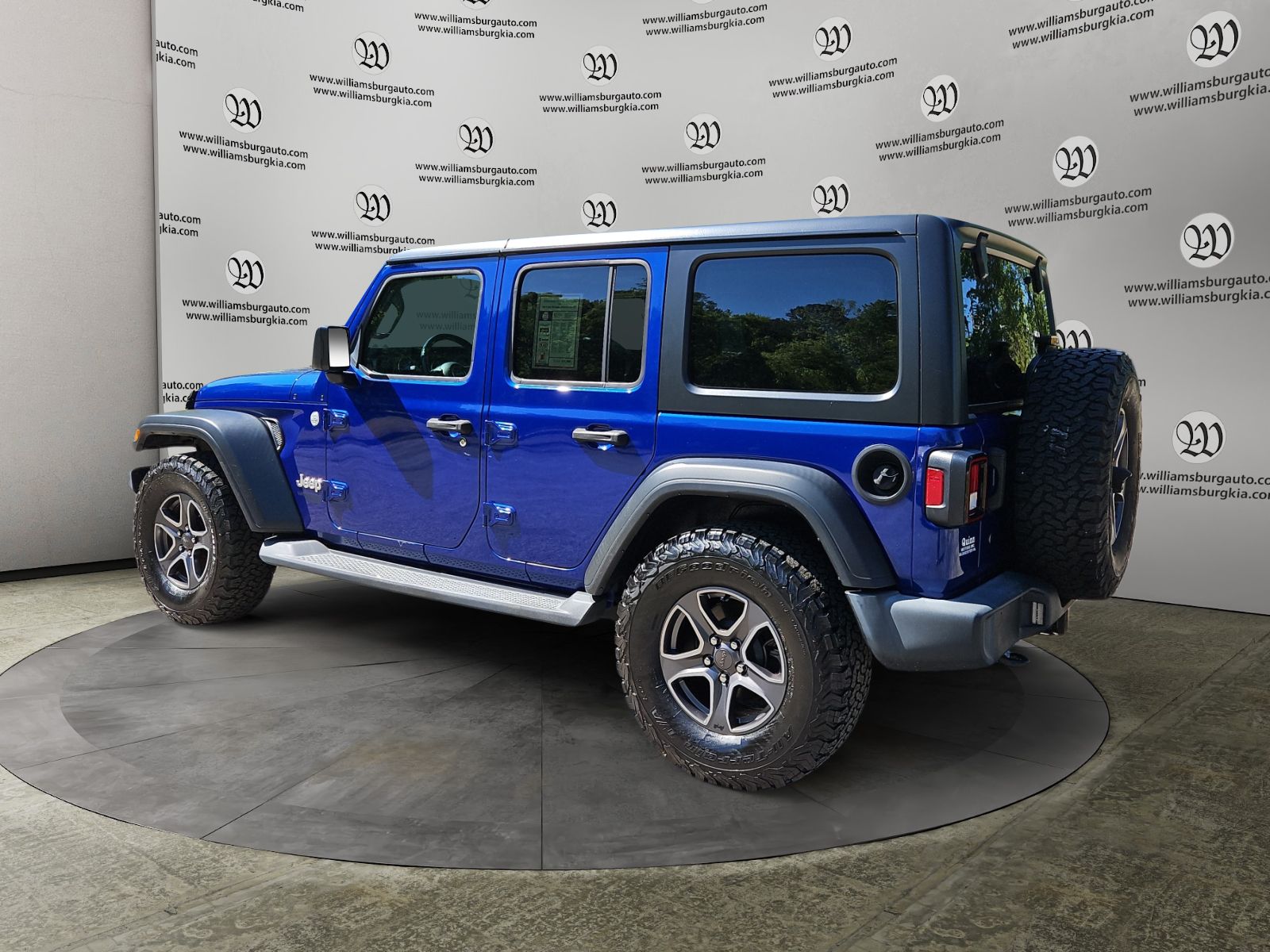 View vehicle photo 3