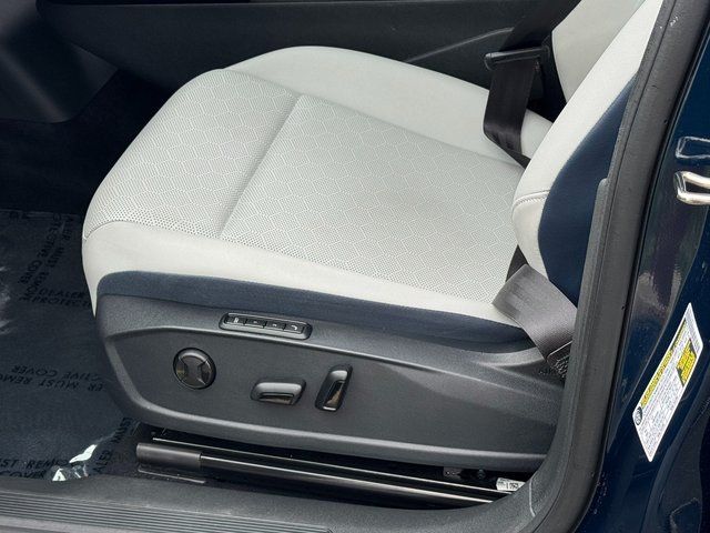 Used 2023 Blue Volkswagen Pro S image 31