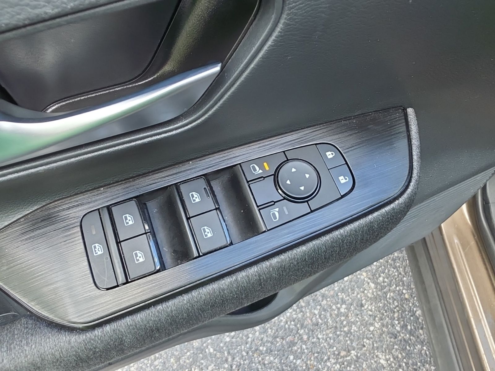 Used 2026 Brown Nissan SV image 25
