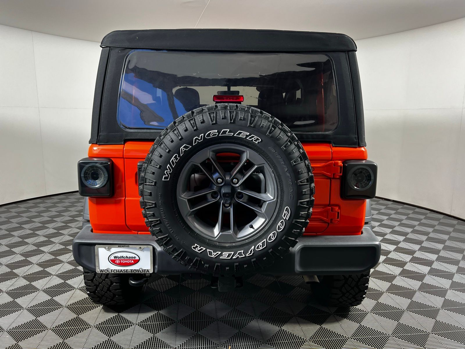 Thumbnail: 2023 Jeep Wrangler - 6