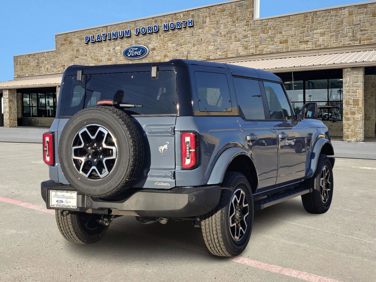 2024 Ford Bronco Outer Banks 5