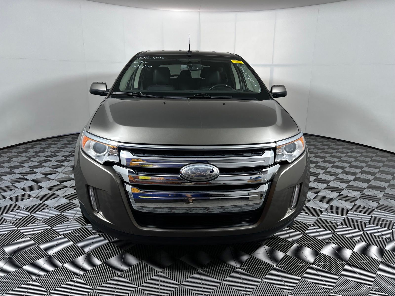 Thumbnail: 2012 Ford Edge - 2