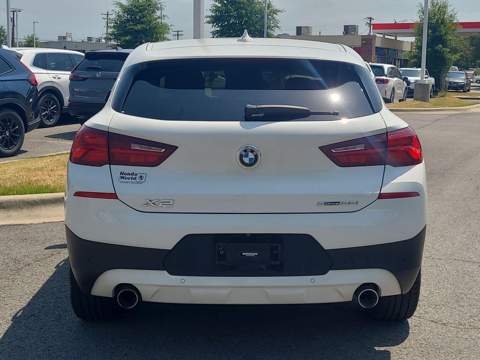 View vehicle photo 4