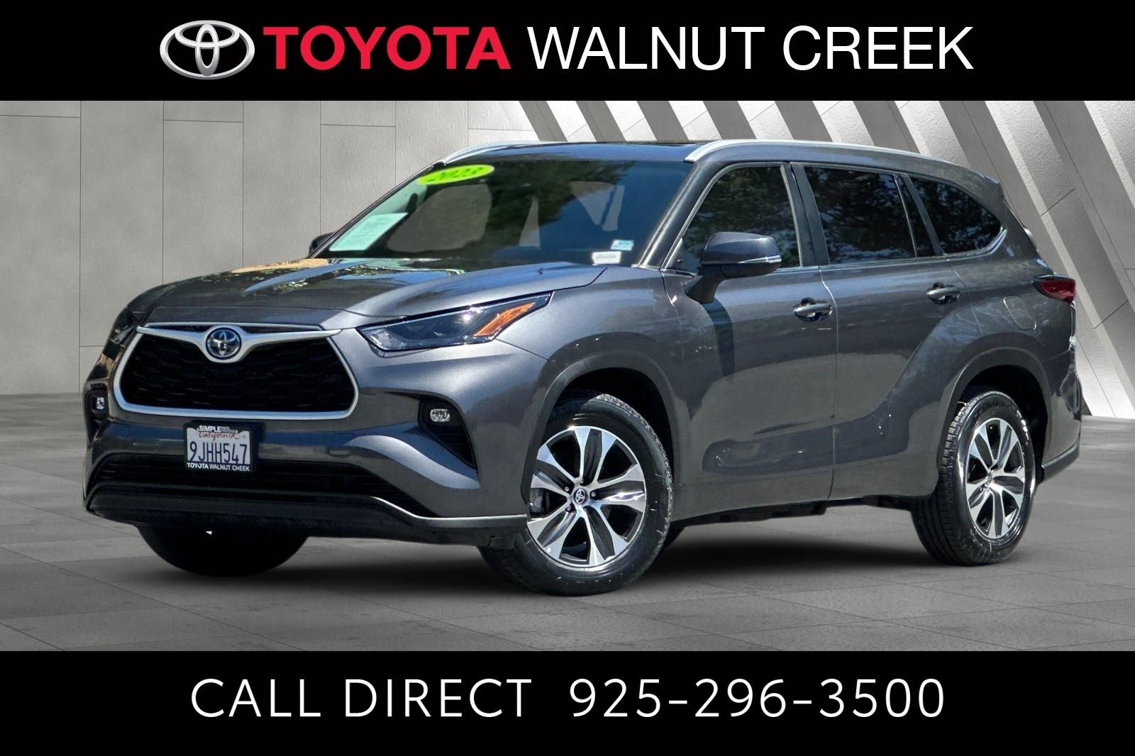 Magnetic Gray Metallic 2023 Toyota Highlander Hybrid SUV / Crossover Front-Wheel Drive Continuously Variable Transmission