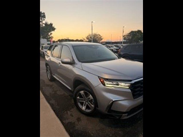 Lunar Silver Metallic 2025 Honda Pilot SUV / Crossover All-Wheel Drive Automatic
