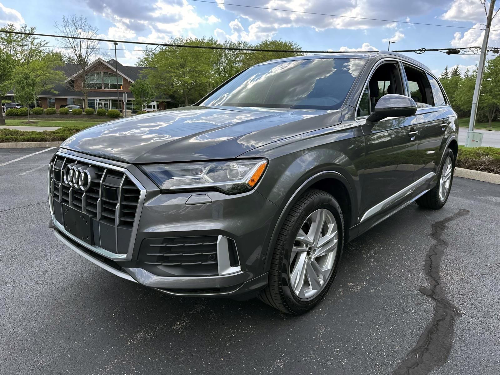 Samurai Gray Metallic 2023 Audi Q7 quattro Premium 45 TFSI SUV / Crossover All-Wheel Drive 8-Speed Automatic