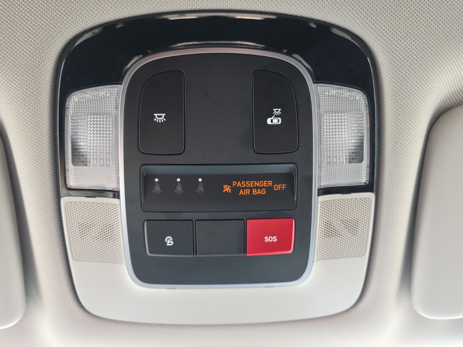 Used 2024 Black Hyundai SEL image 39