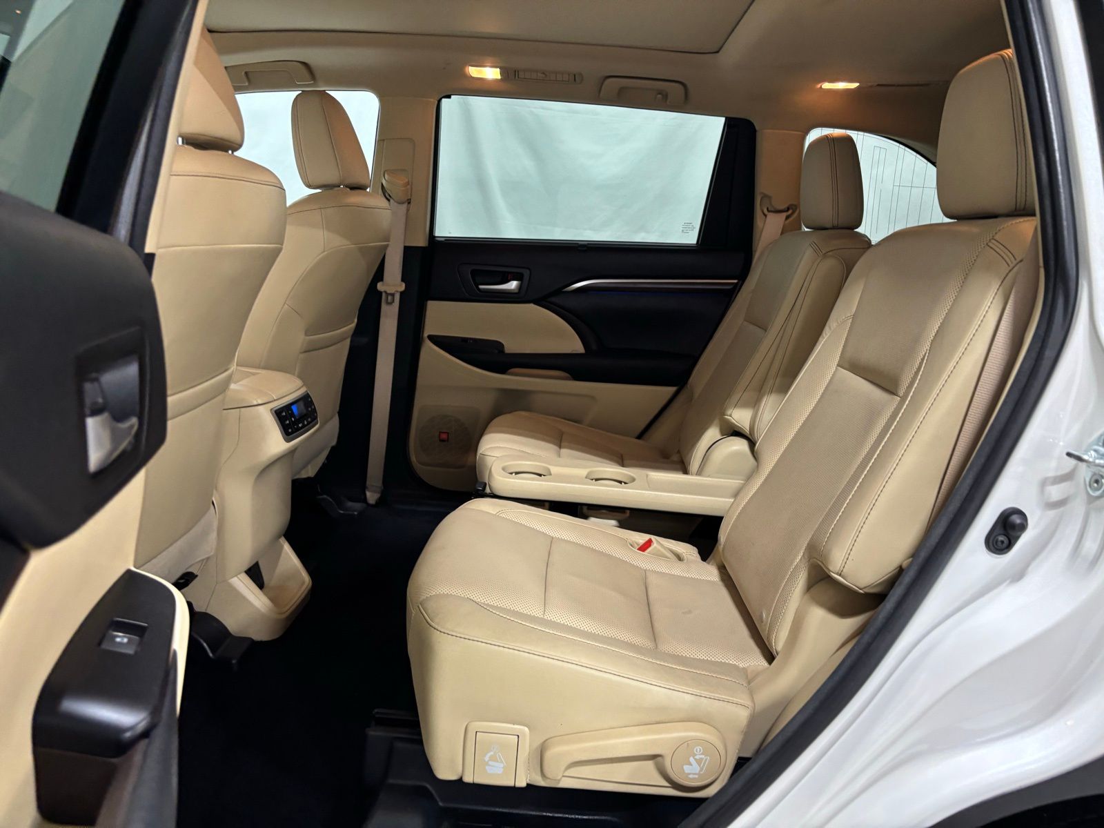 Used Car 2016 Toyota Highlander  For Sale Under $20,000 In Austin, Texas