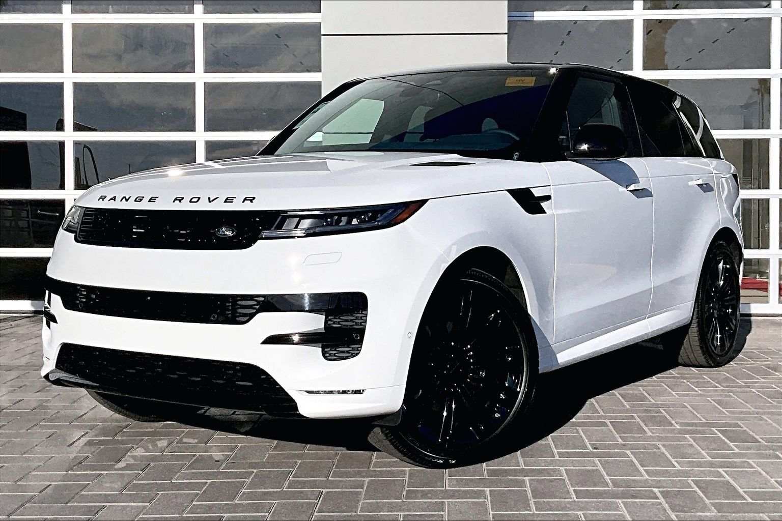 2026 Land Rover Range Rover Sport P460e Dynamic SE AWD