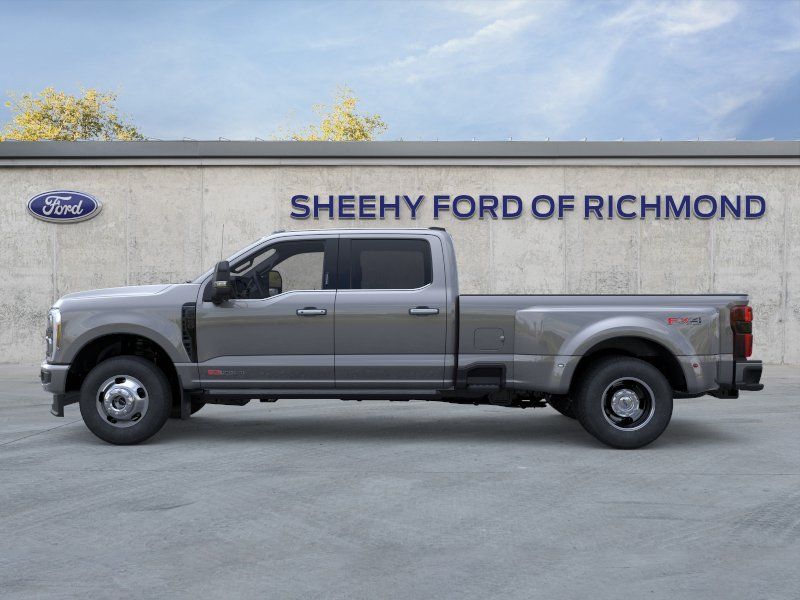 New 2026 Carbonized Gray Metallic Ford Platinum image 4