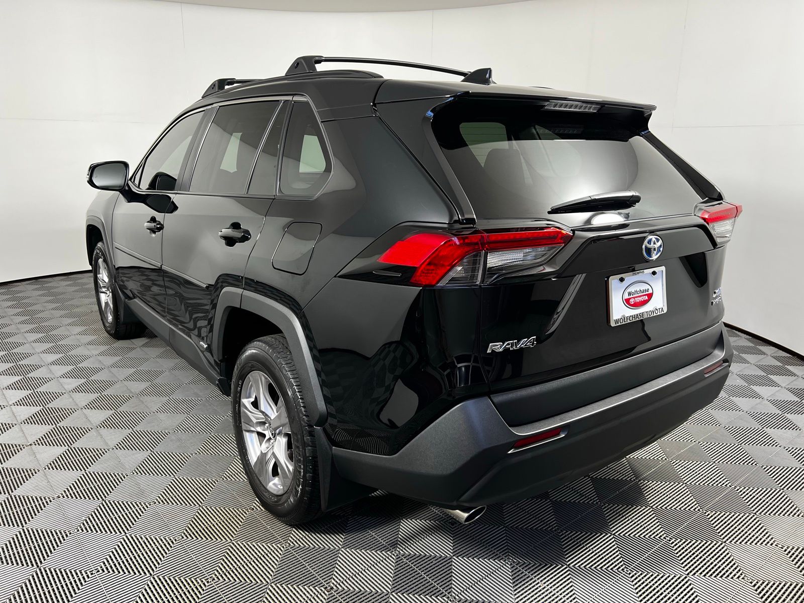Thumbnail: 2022 Toyota RAV4 - 7