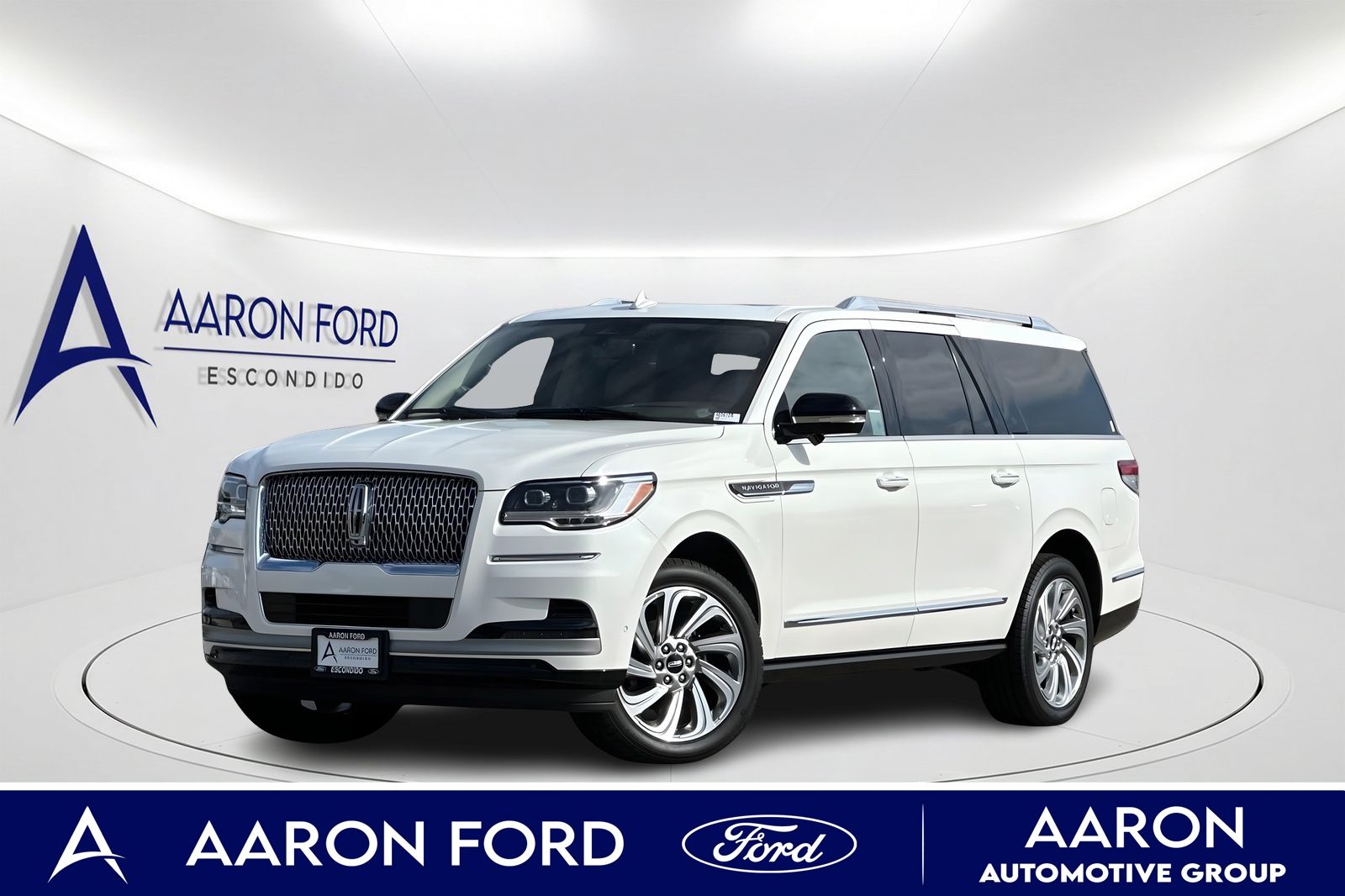White Metallic 2024 Lincoln Navigator SUV / Crossover Four-Wheel Drive Automatic