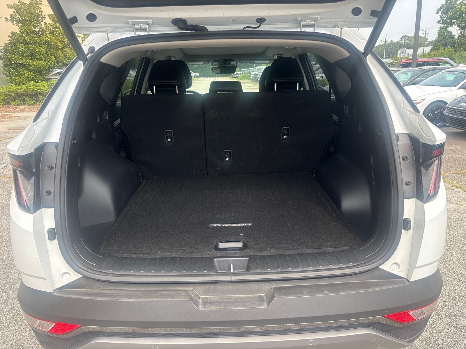 Used 2024 White Hyundai Limited image 27
