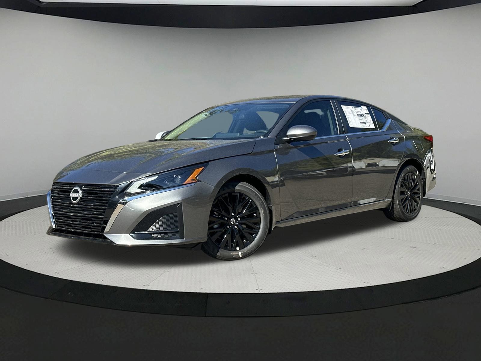 2025 Nissan Altima SV's photo