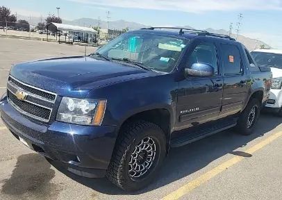 Imperial Blue Metallic 2011 Chevrolet Avalanche LT 4WD Pickup Truck Four-Wheel Drive 6-Speed Automatic