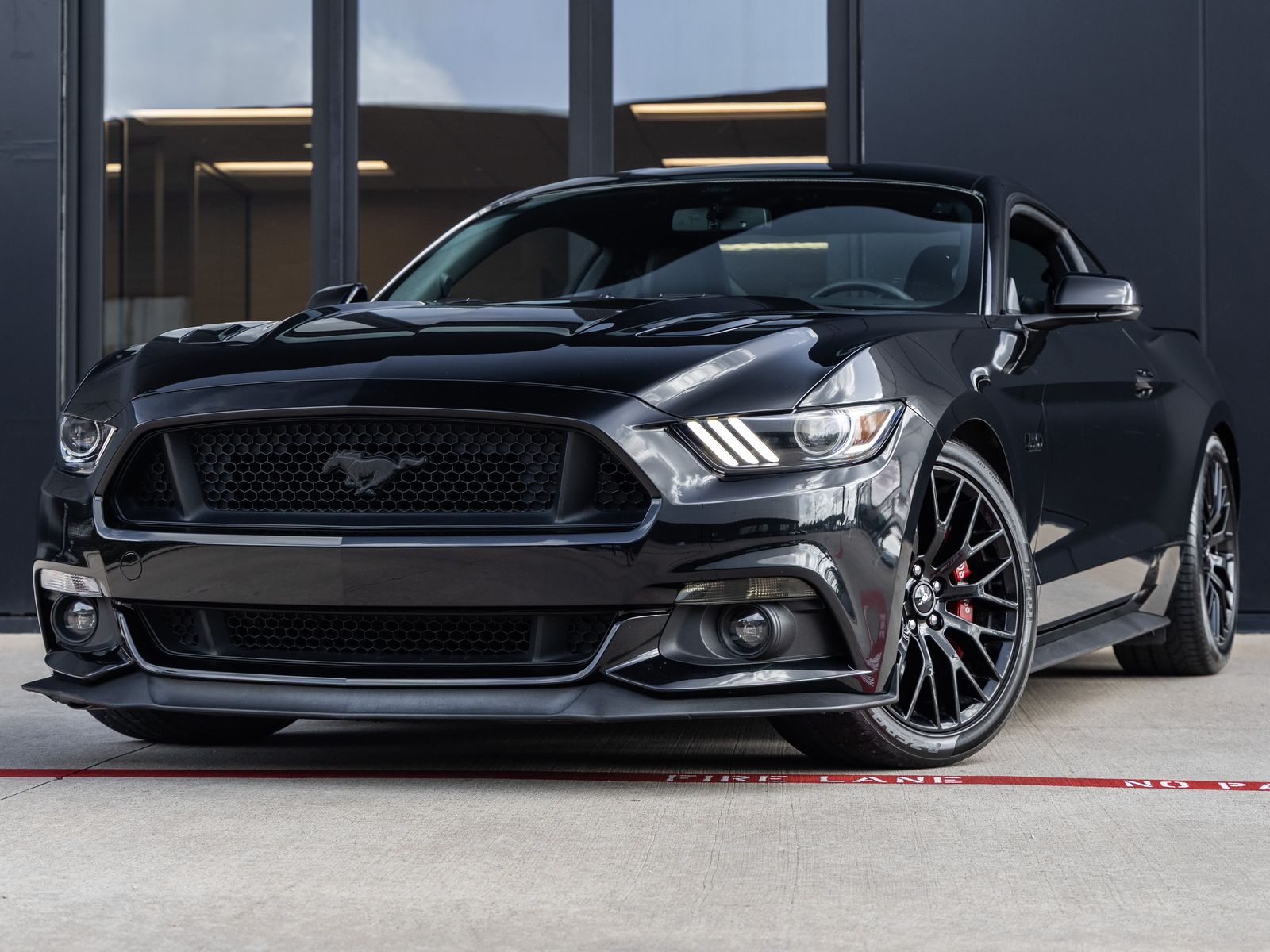 2015 Ford Mustang GT Premium Coupe RWD