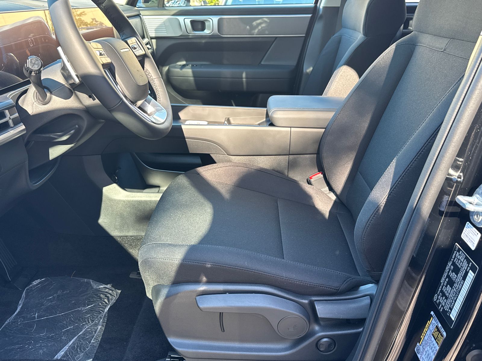 New 2026 Black Hyundai SE FWD image 10