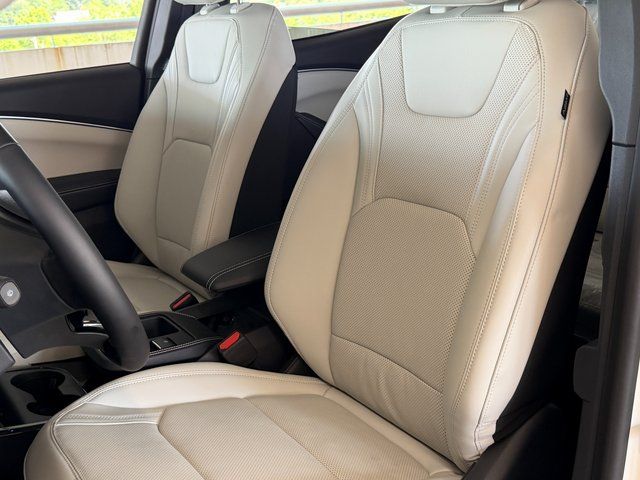 New 2026 Star White Metallic Tri-coat Ford Premium image 23