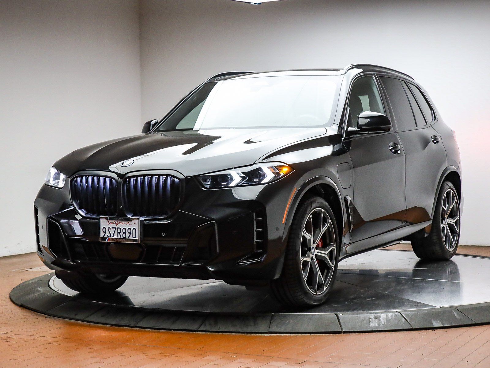 2025 BMW X5 xDrive50e AWD