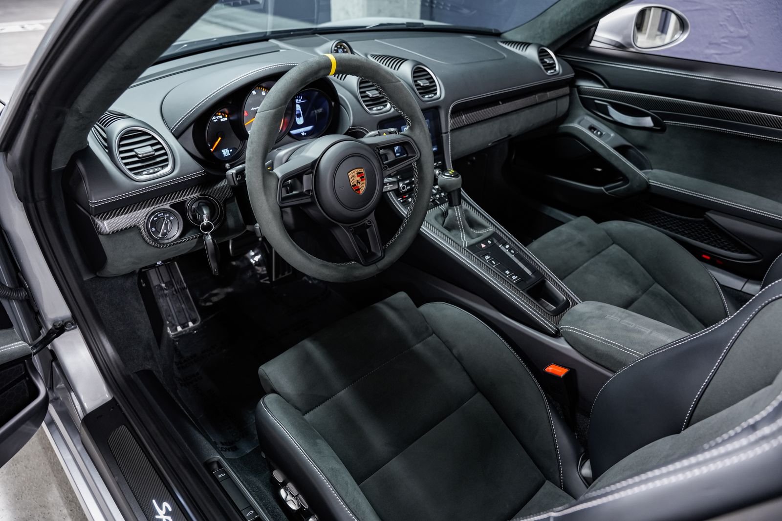 2025 Porsche 718 Spyder RS — photo 9