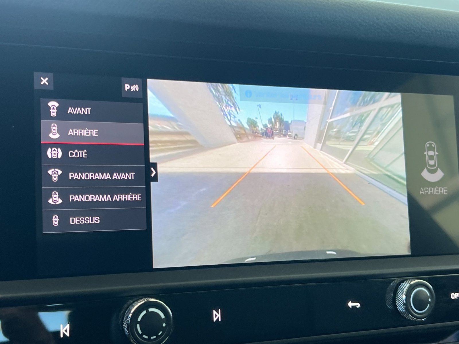 2024 Porsche Macan Base — foto completa 20 de 28