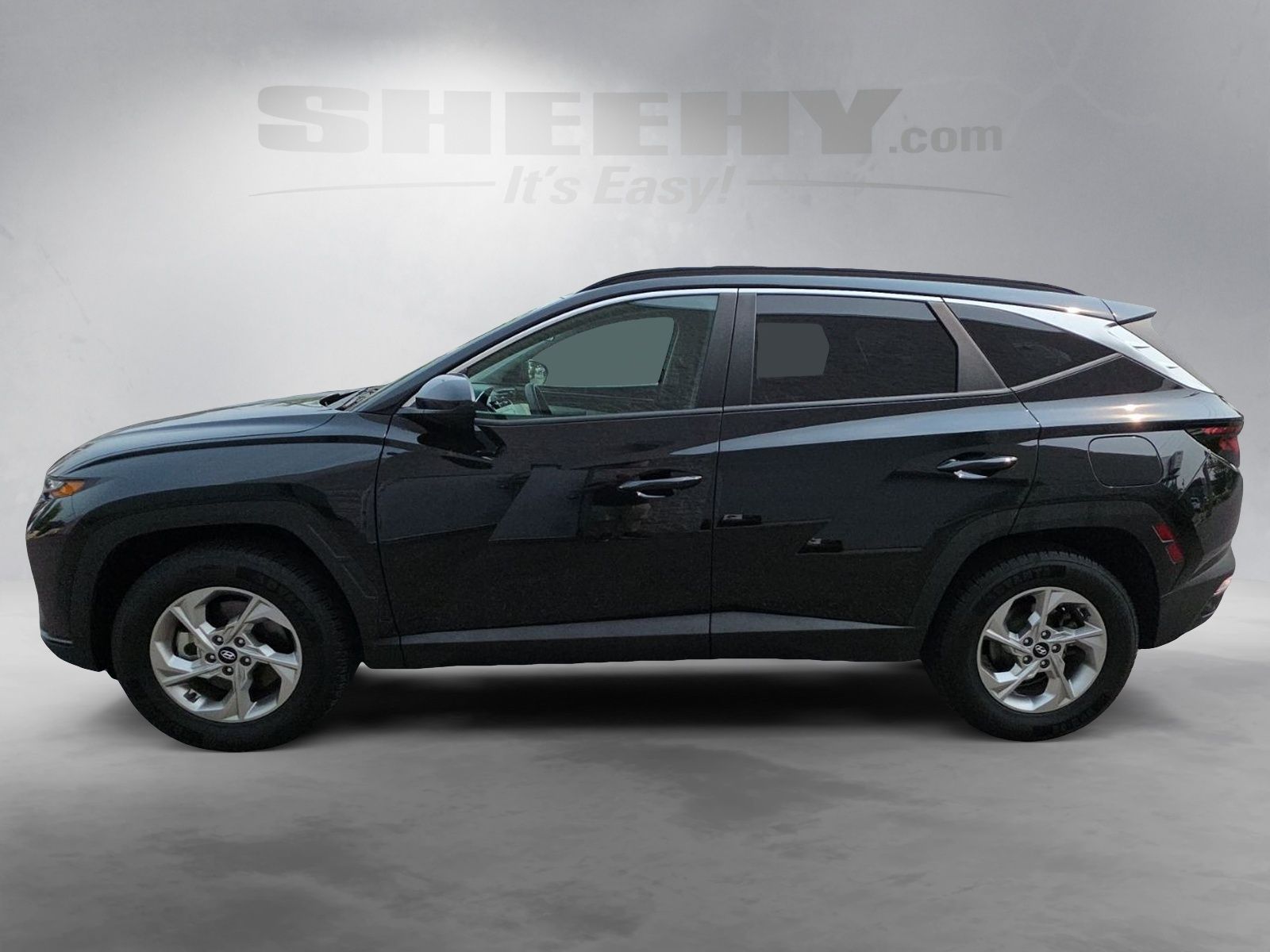 Used 2024 Black Hyundai SEL image 15