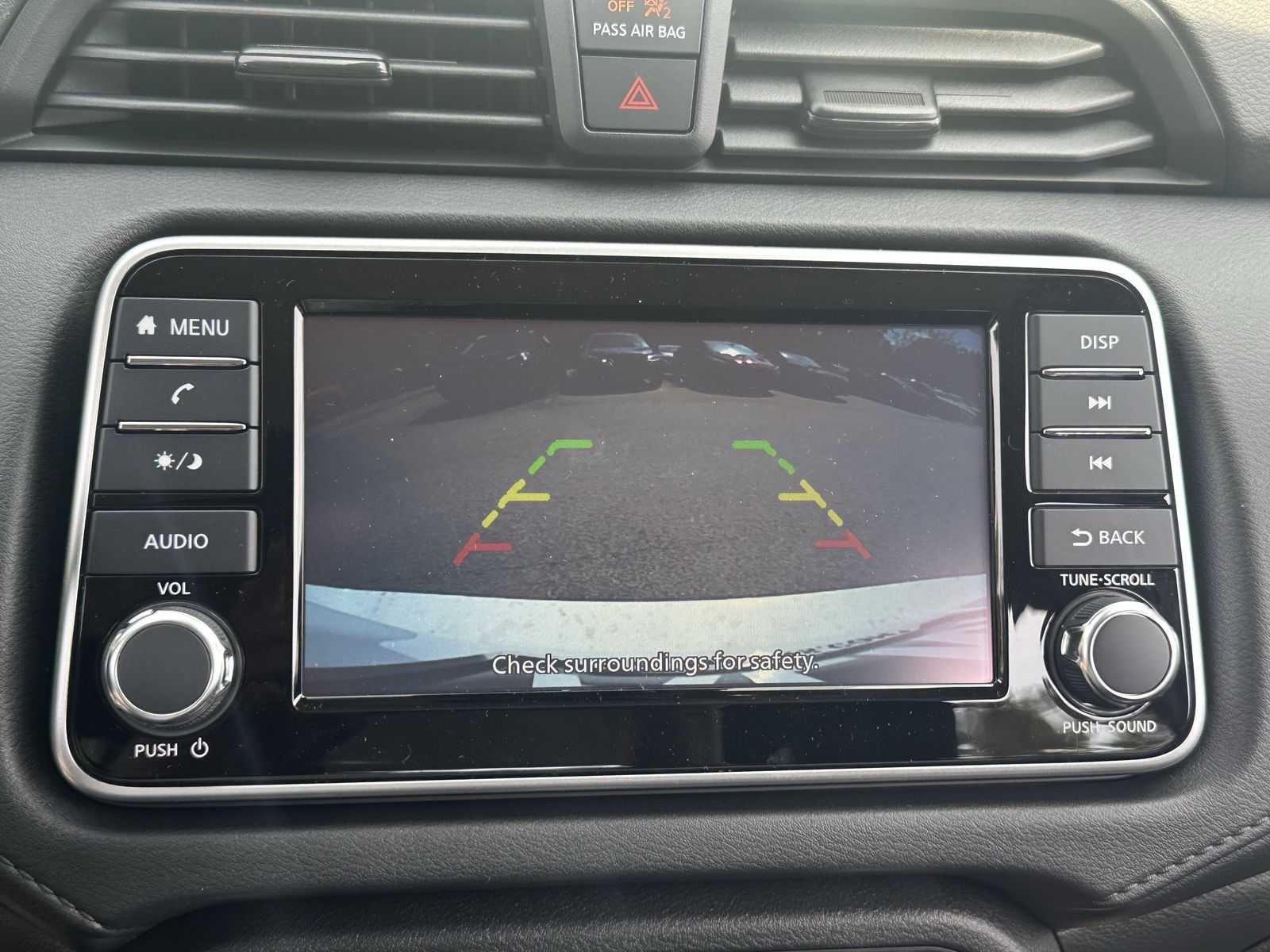 2025 Nissan Versa 1.6 S photo 4