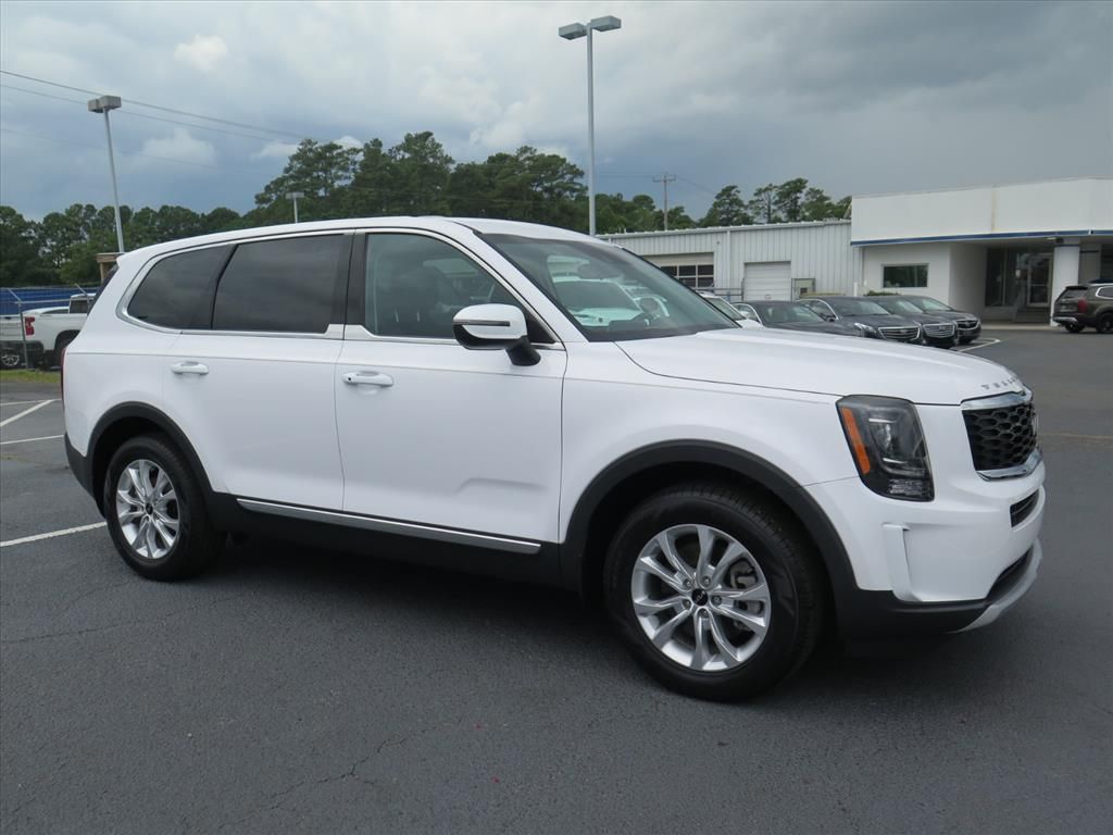  2022 Kia Telluride LX FWD   