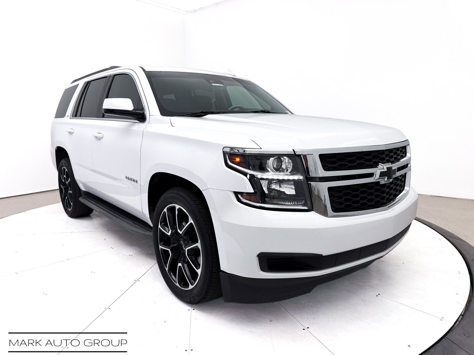 Summit White 2017 Chevrolet Tahoe SUV / Crossover 4X2 6-Speed Automatic Overdrive