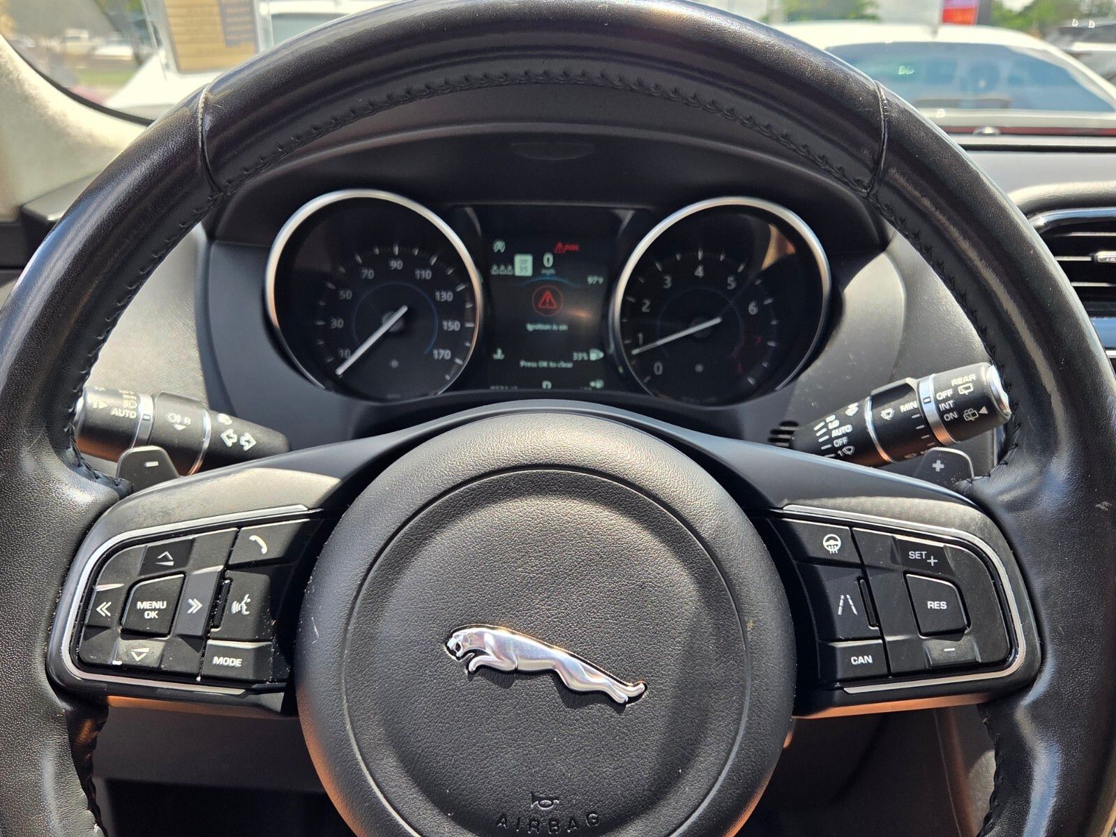 Used 2019  Jaguar 25t image 25