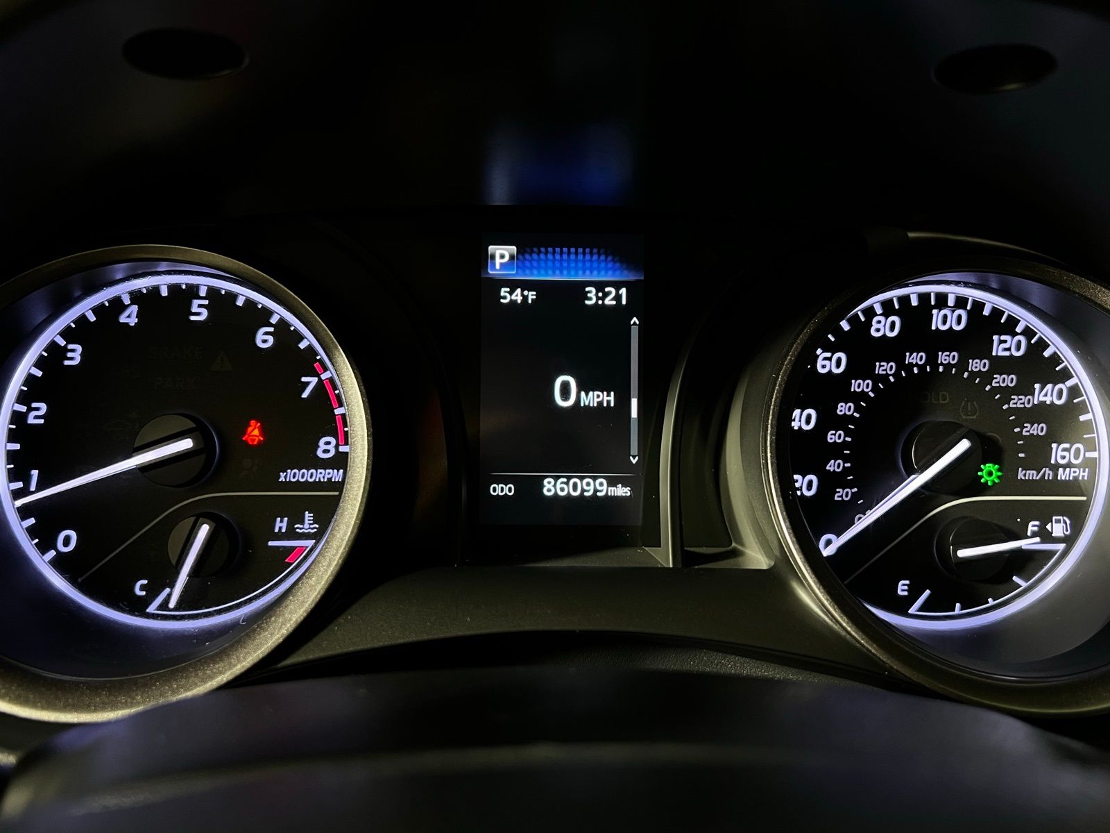 Thumbnail: 2022 Toyota Camry - 16