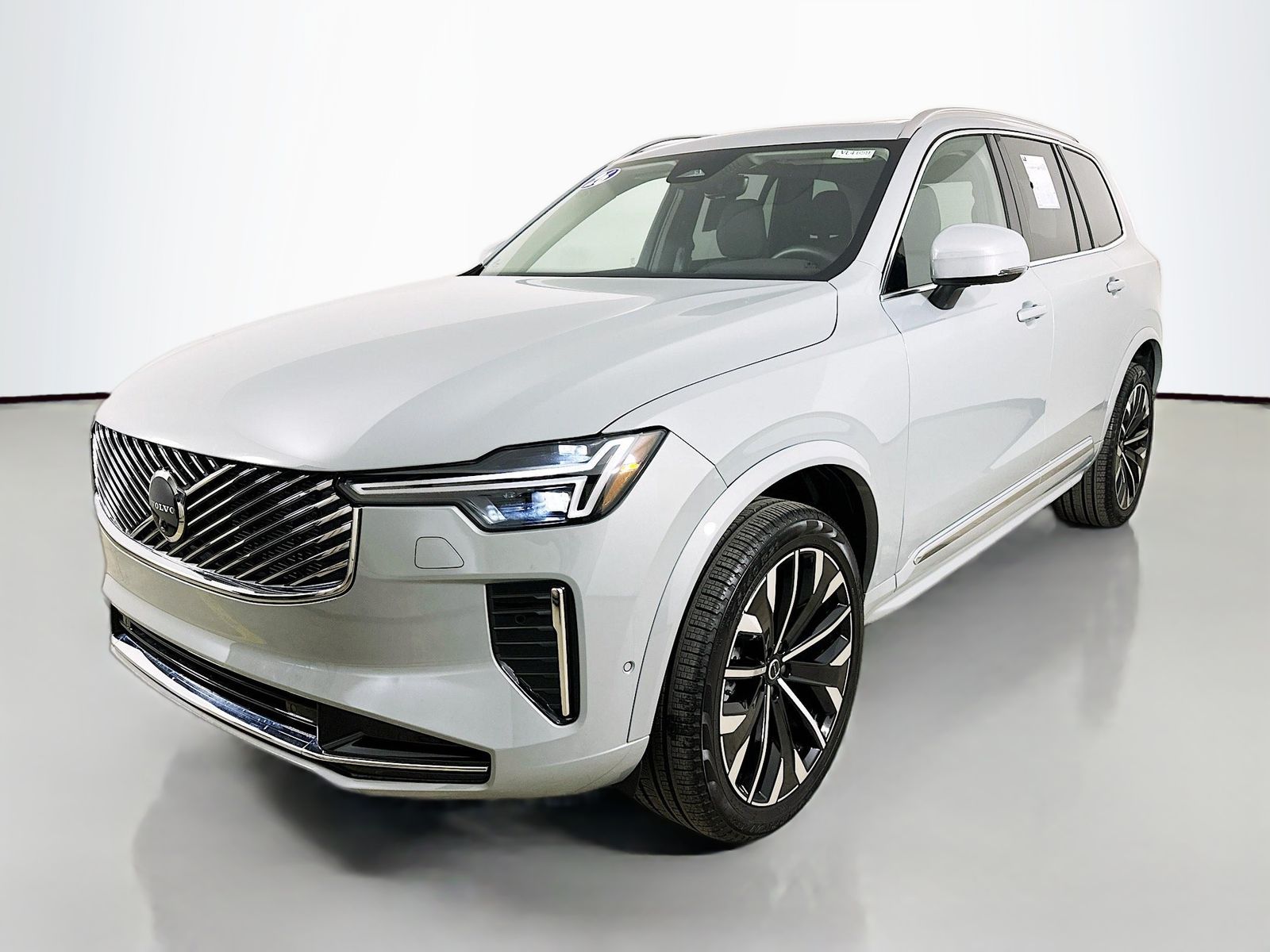 Gray Metallic 2026 Volvo XC90 B6 Plus 7-Passenger AWD SUV / Crossover All-Wheel Drive Automatic