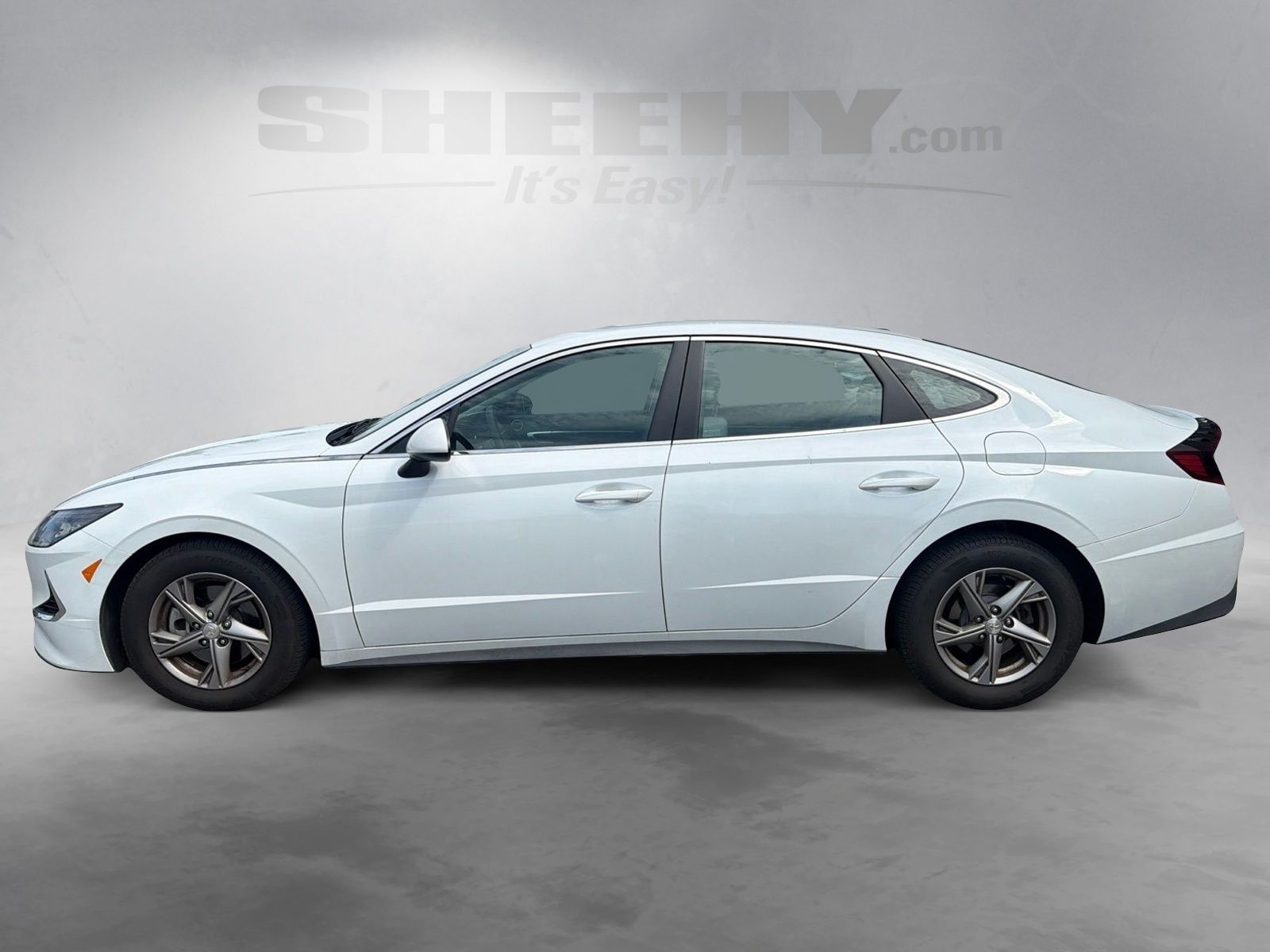 Used 2020 Quartz White Hyundai SE image 15