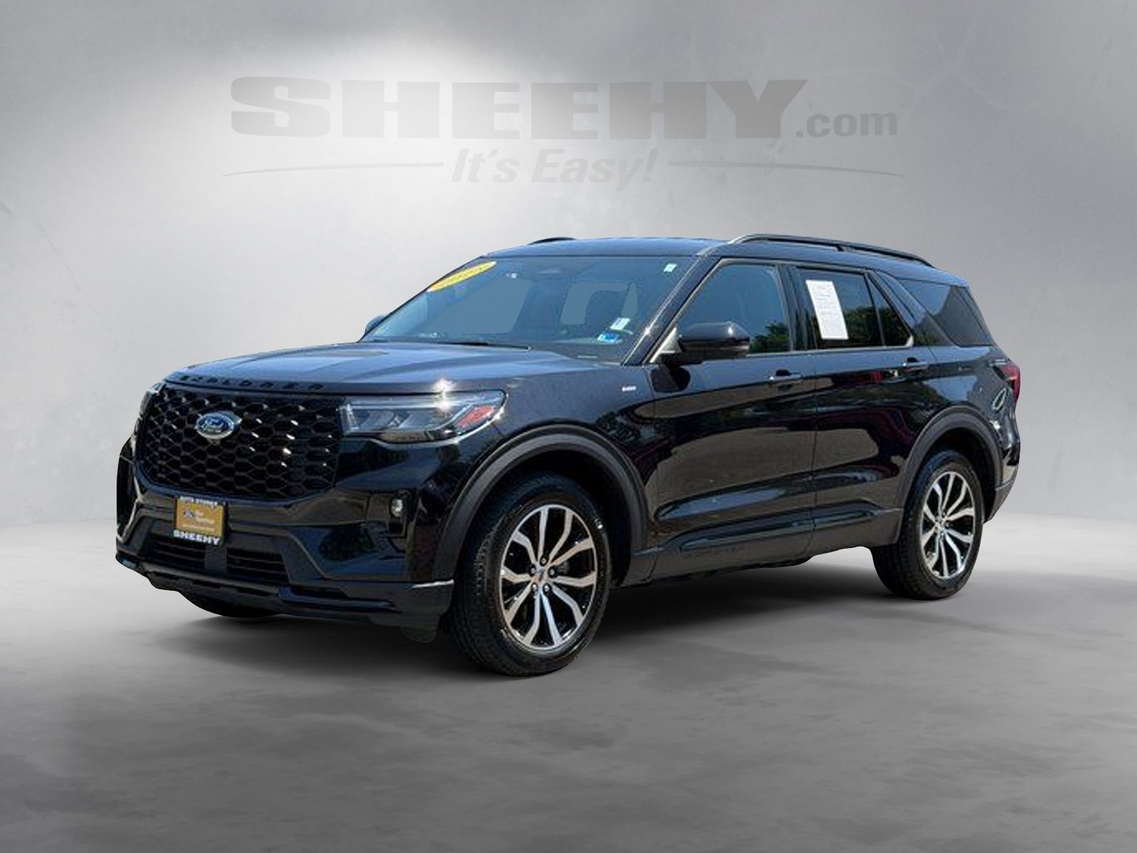 Certified Used 2025 Agate Black Metallic Ford ST-Line image 16