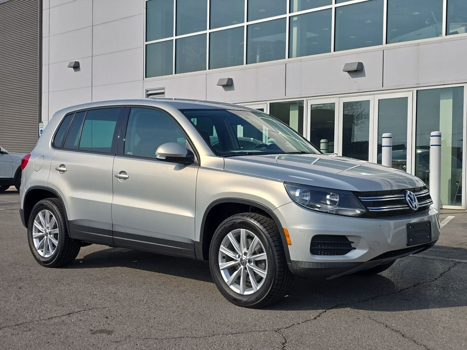 used 2014 Volkswagen Tiguan car, priced at $8,800