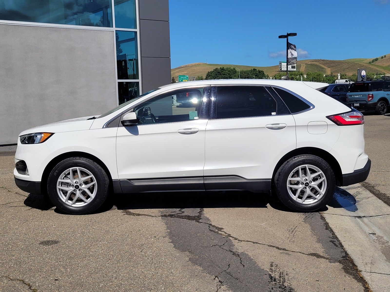 Used 2023 White Ford SEL image 7