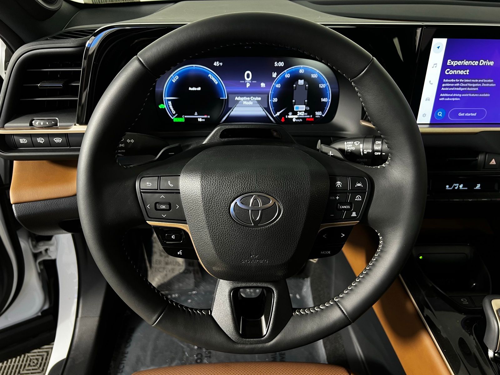 Thumbnail: 2025 Toyota Crown Signia - 16