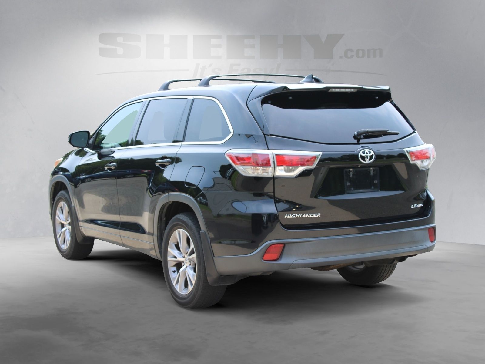 Used 2015 Black Toyota LE Plus V6 image 9