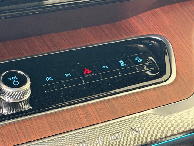 New 2027 Agate Black Metallic Ford King Ranch image 32