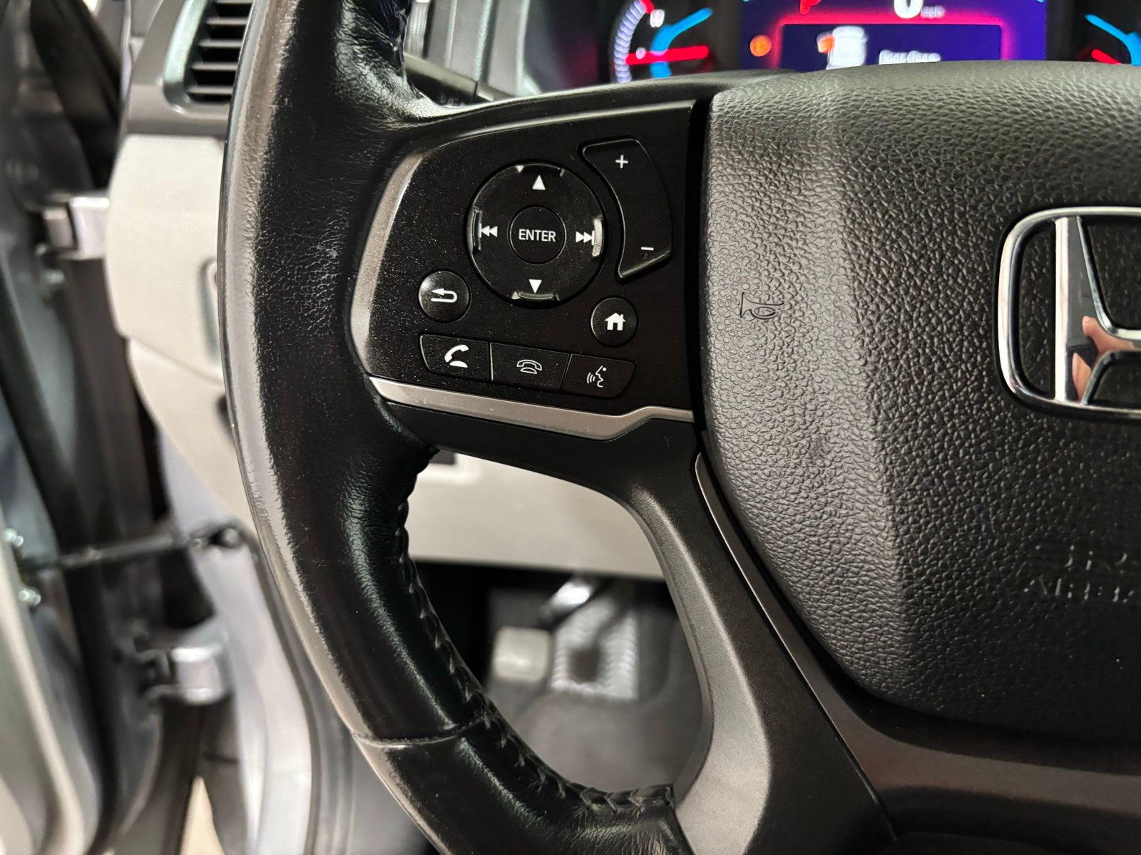 Used Car 2020 Honda Pilot  Ex-l For Sale Under $25,000 In Austin, Texas