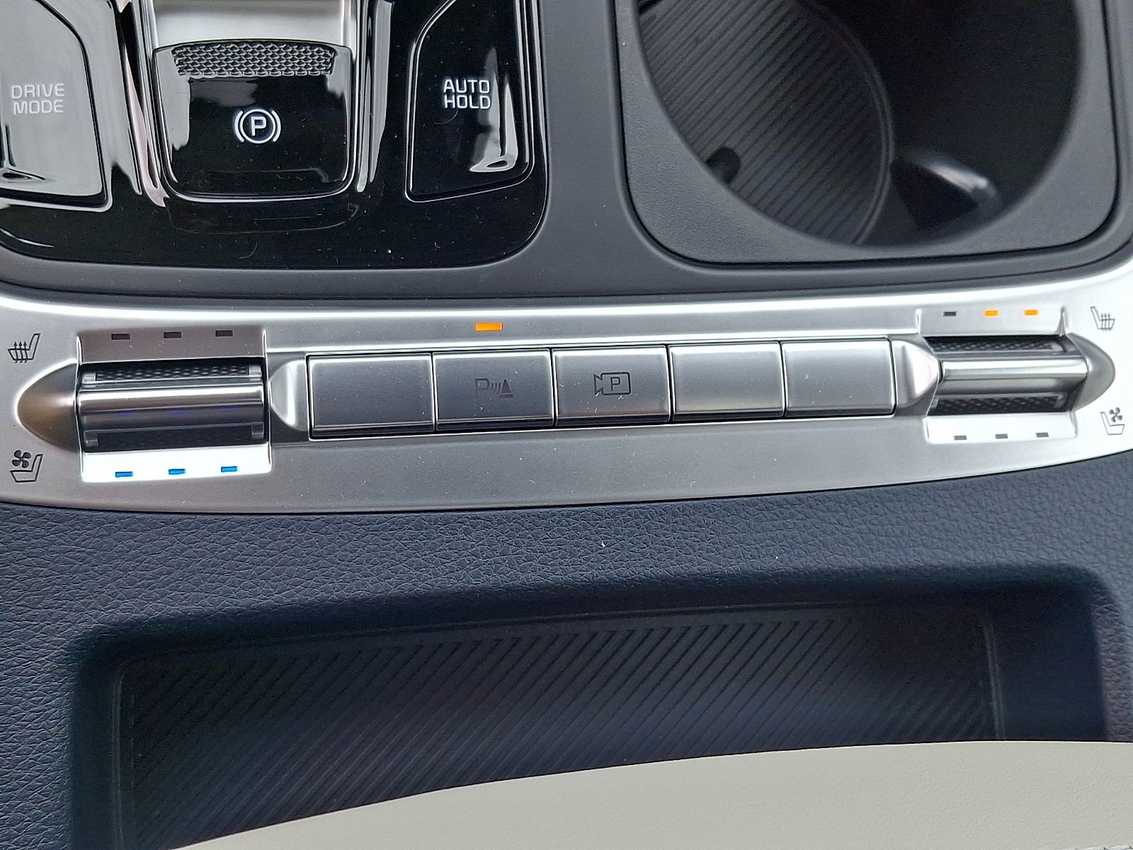 2026 Kia Carnival SX - Photo 20