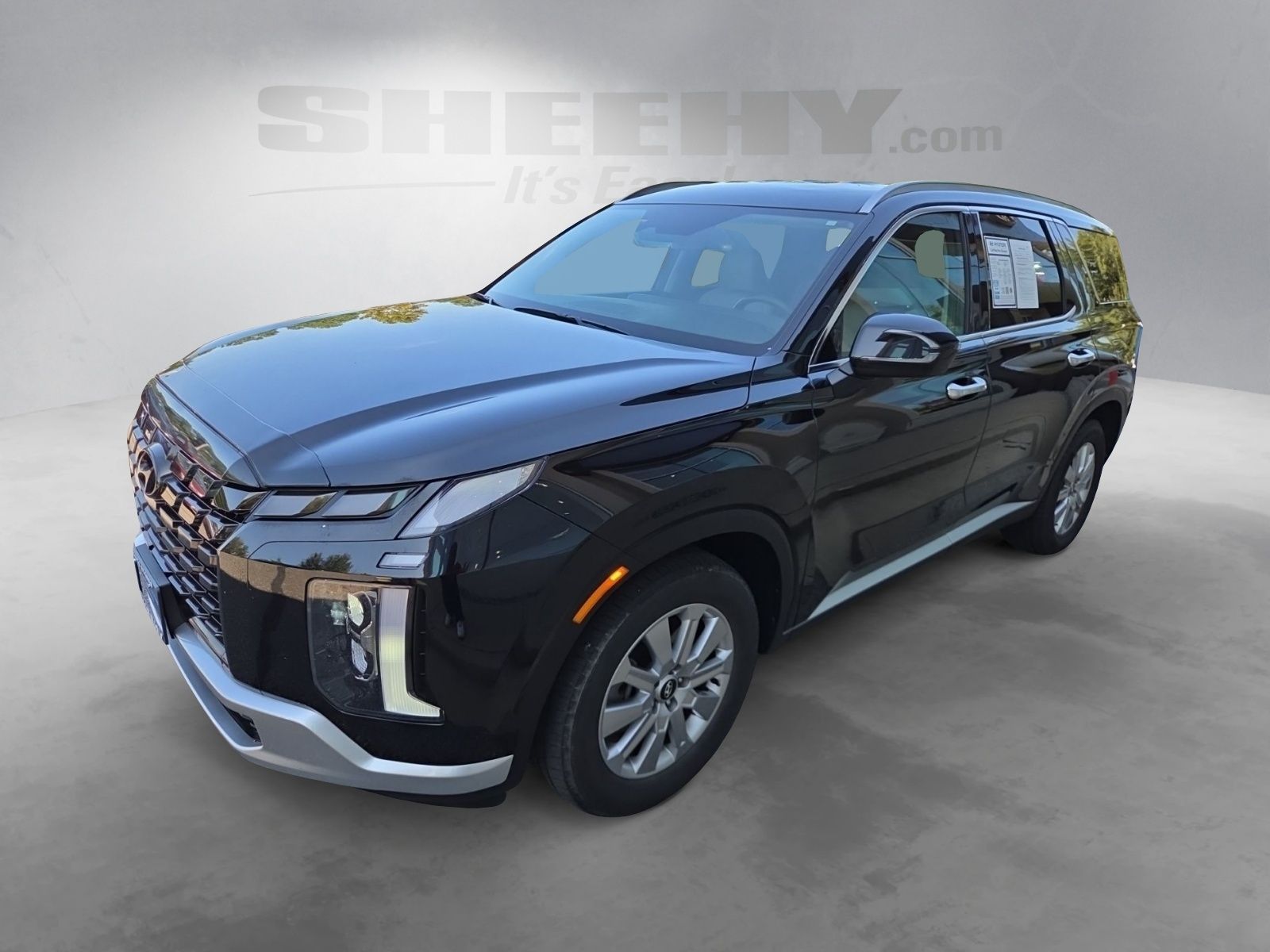 Used 2024 Black Hyundai SEL image 15