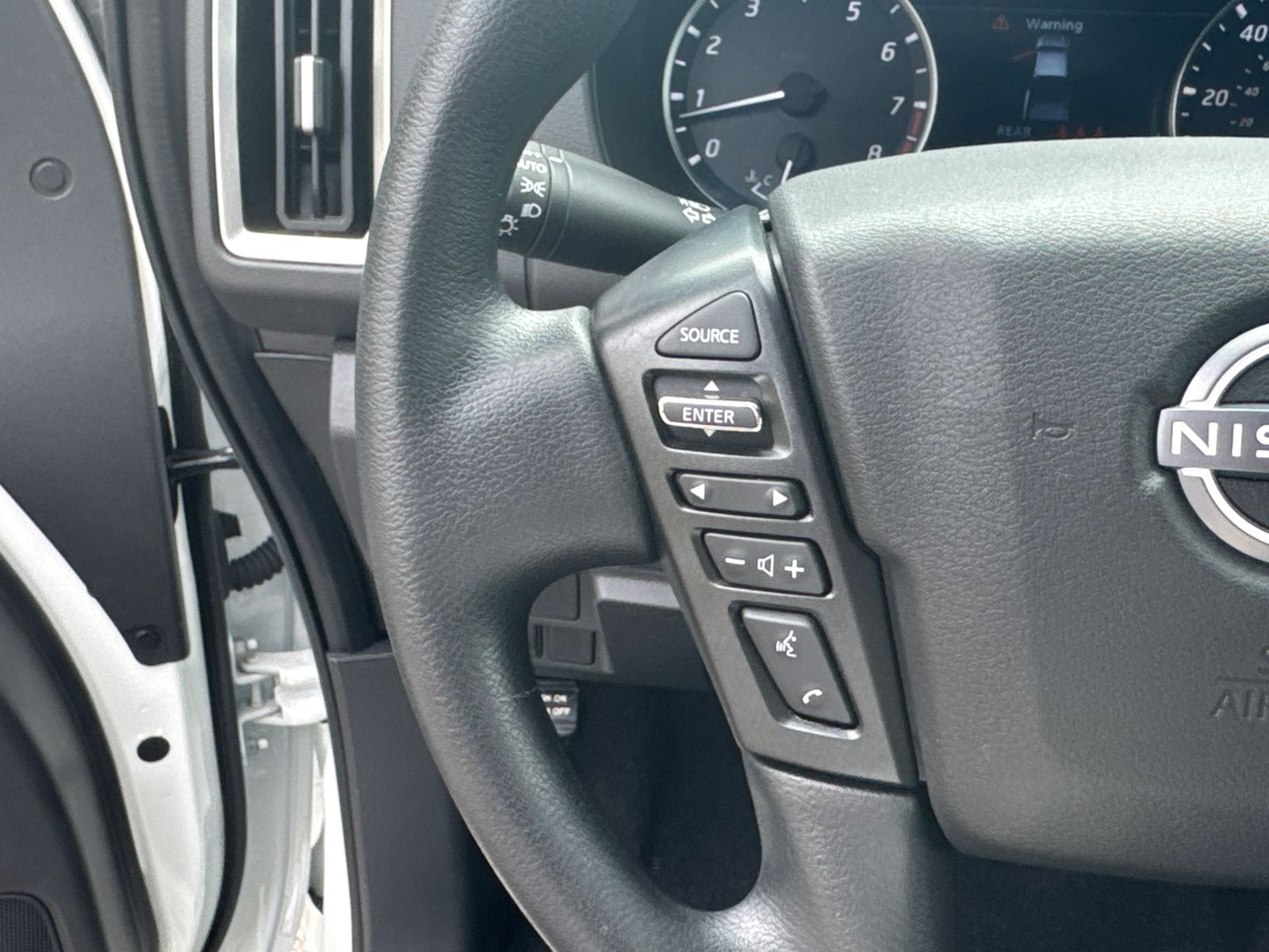 Used 2025 White Nissan SV image 23