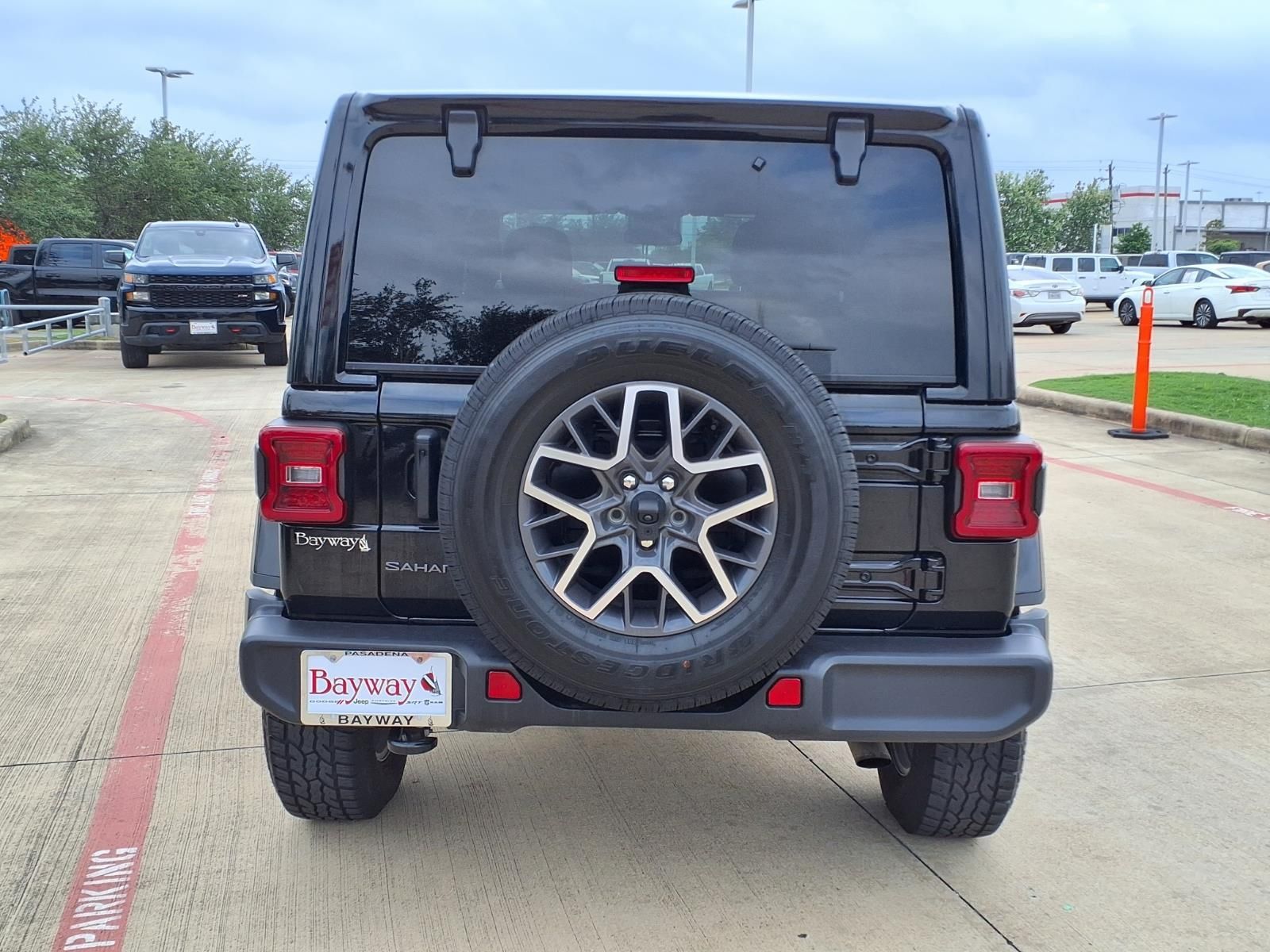 2025 Jeep Wrangler Sahara - 5