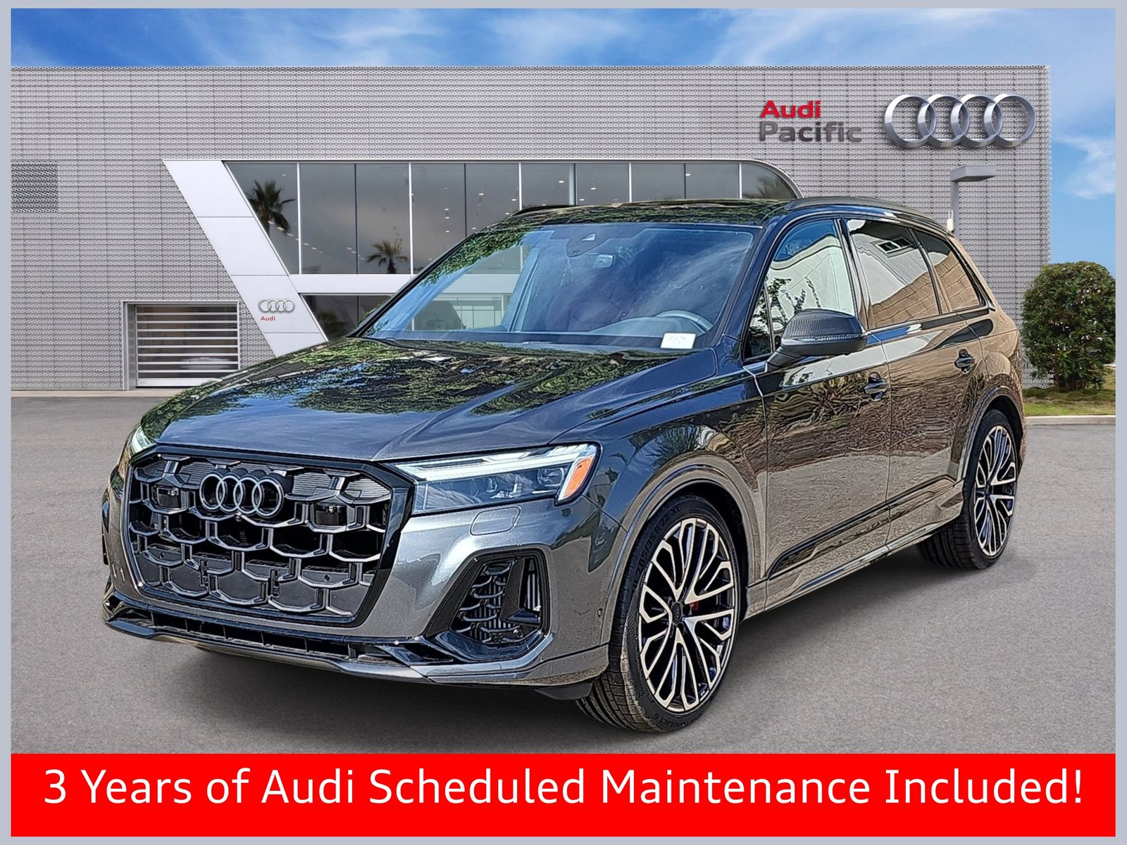 Daytona Gray Pearl Effect 2026 Audi SQ7 SUV / Crossover All-Wheel Drive 8-Speed Automatic