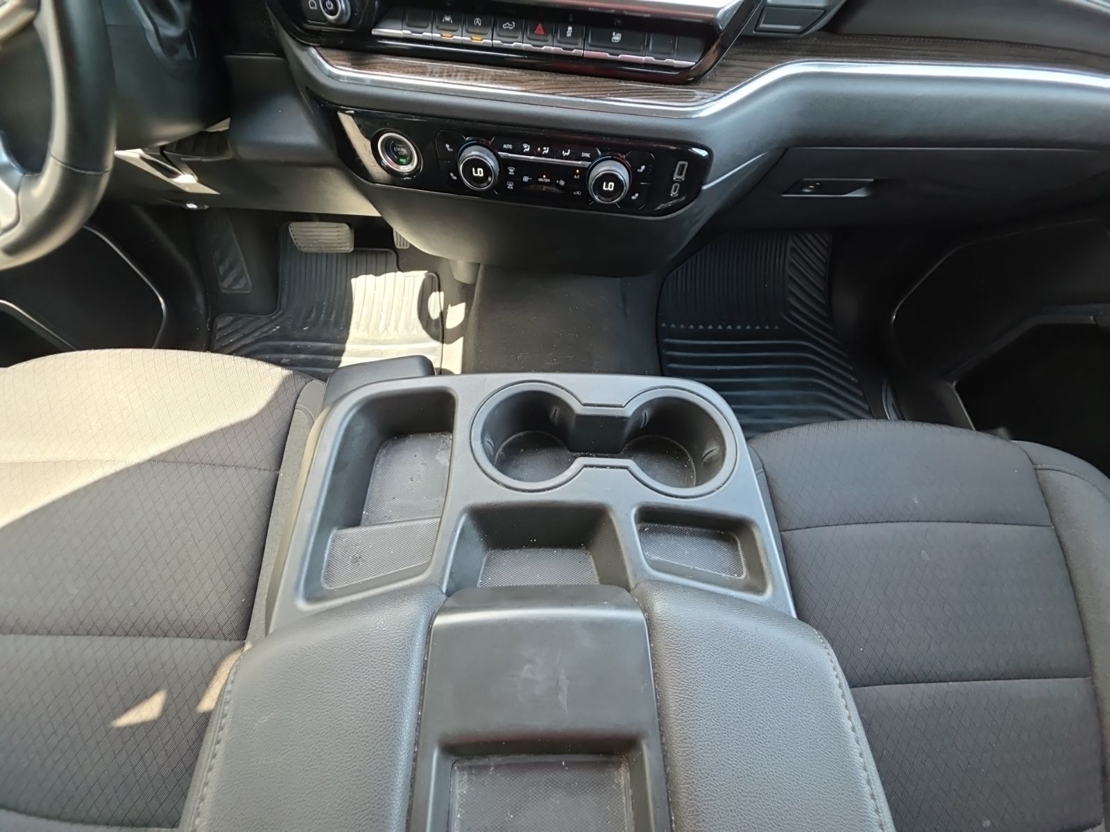 Used 2023 White Chevrolet LT image 36