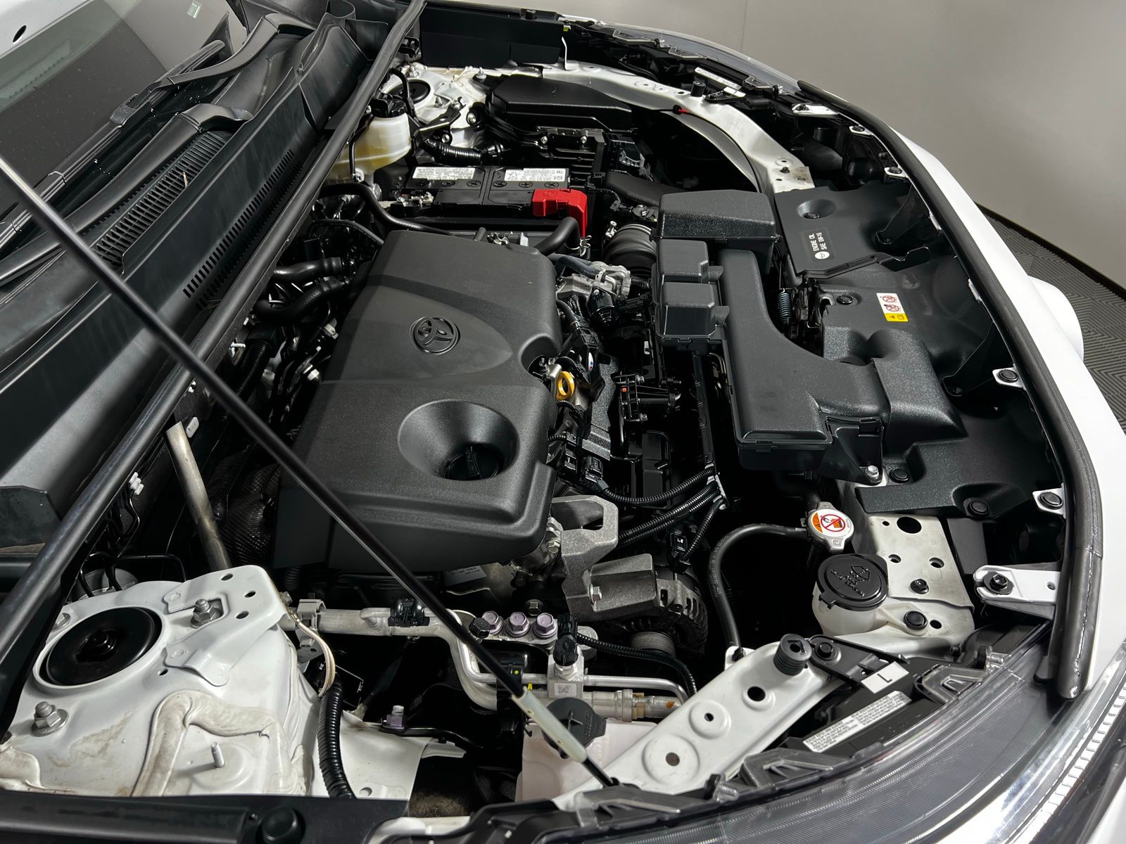 Thumbnail: 2024 Toyota RAV4 - 10