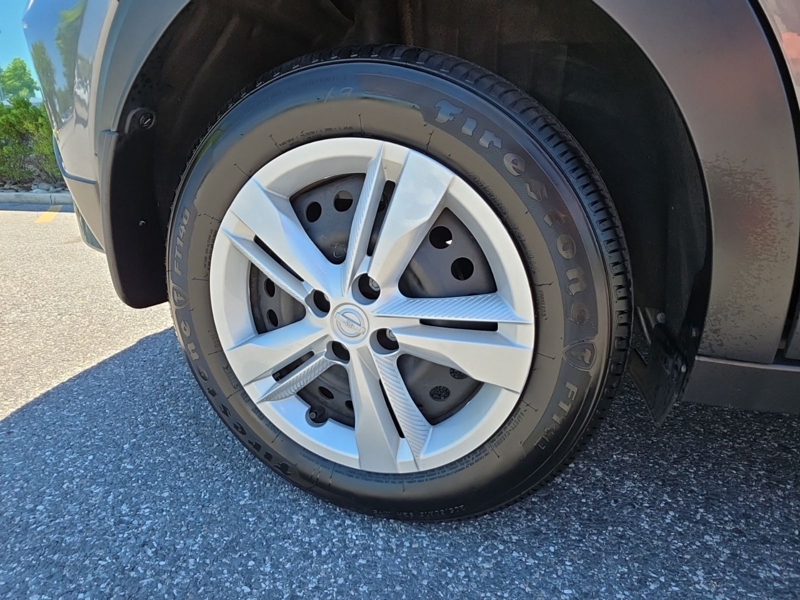 Used 2024 Gray Nissan S image 27