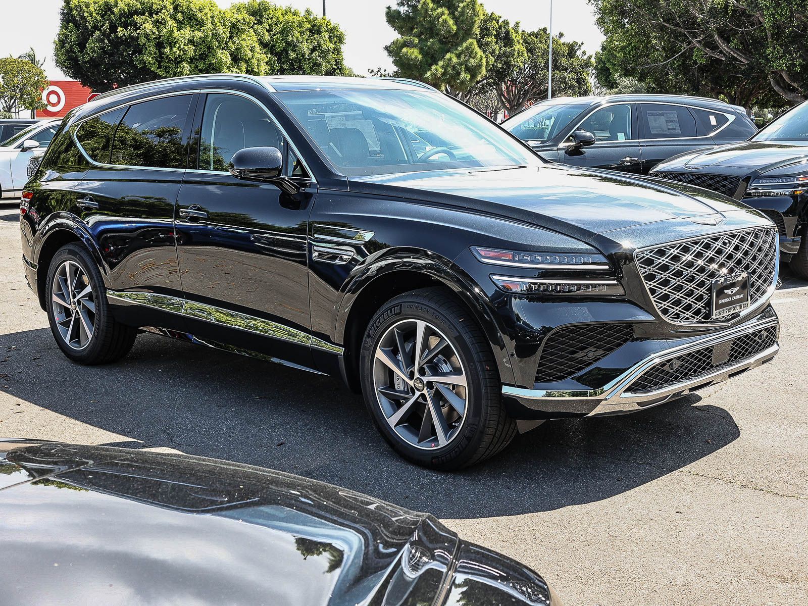 View vehicle photo 3